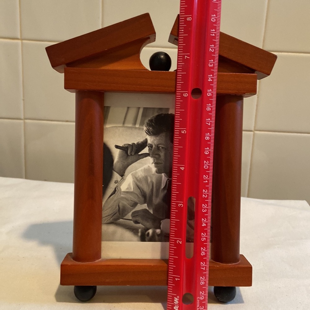 Picture frame - Picture 4 of 4